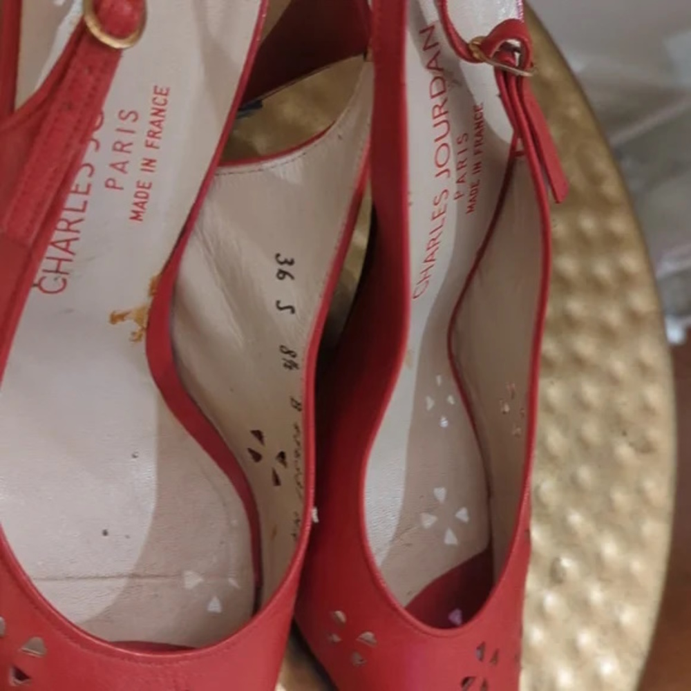Red Heels - Picture 5 of 8